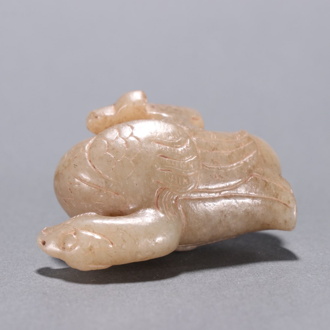 An Exquisite Archaic Jade Bird Ornament - 8