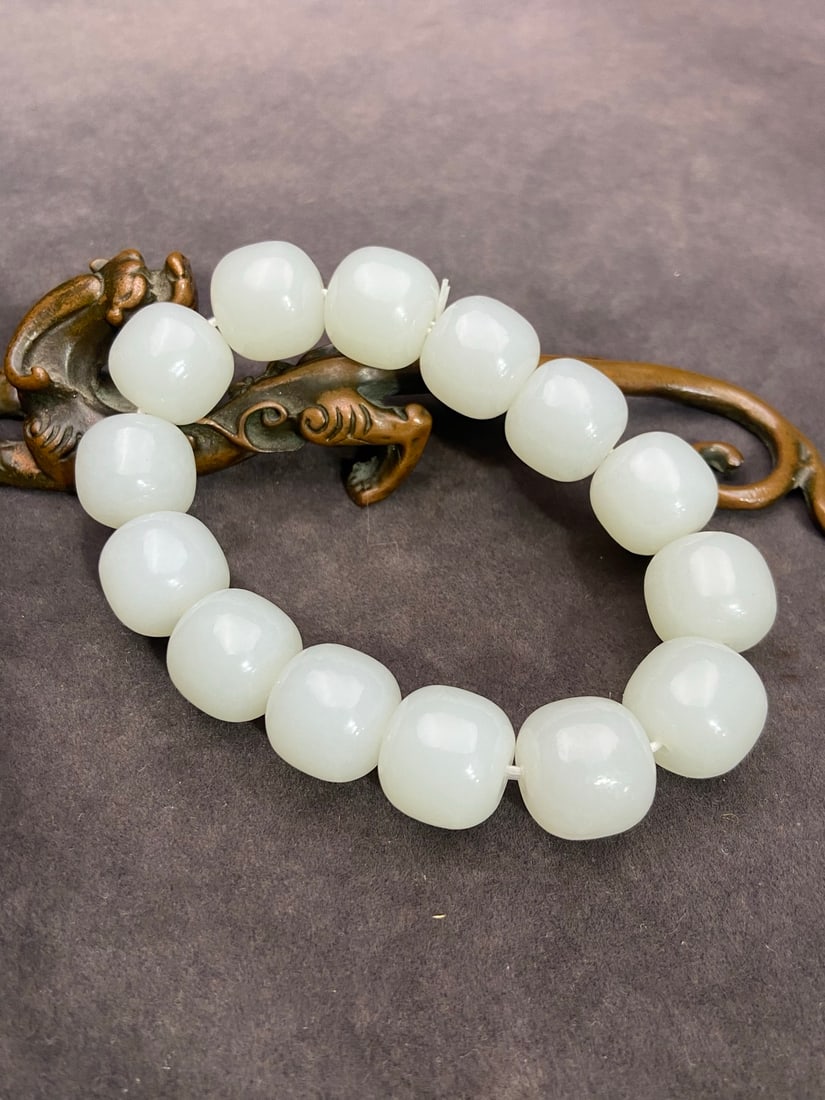 An Exquisite White Jade Bracelets - 4
