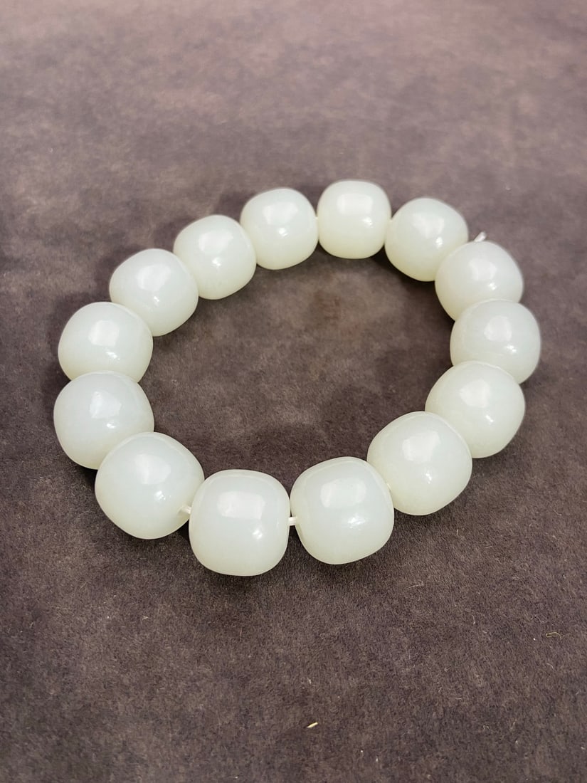 An Exquisite White Jade Bracelets - 5