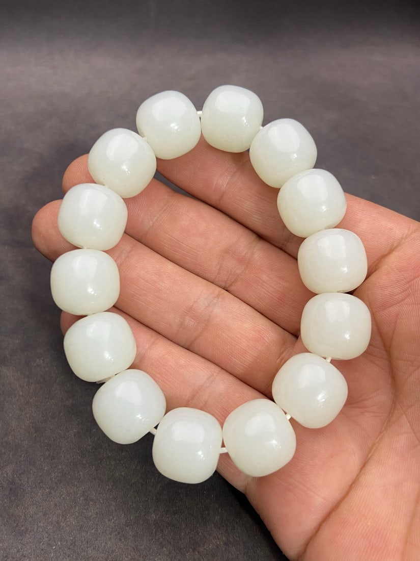 An Exquisite White Jade Bracelets - 7