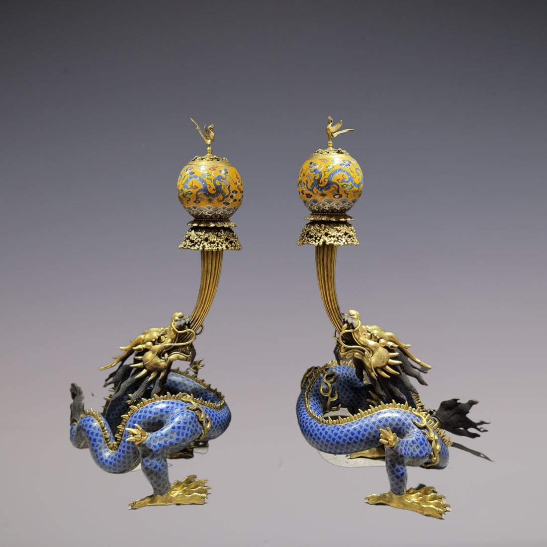 An Exquisite Cloisonne Dragon Pattern Seawater Pattern Dragon-Shaped Censer: An Exquisite Cloisonne Dragon Pattern Seawater Pattern Dragon-Shaped Censer Qing Dynasty, China Qianlong Four-character Mark Size:15inx13.8inx24.8in Weight:24kg景泰蓝龙盘