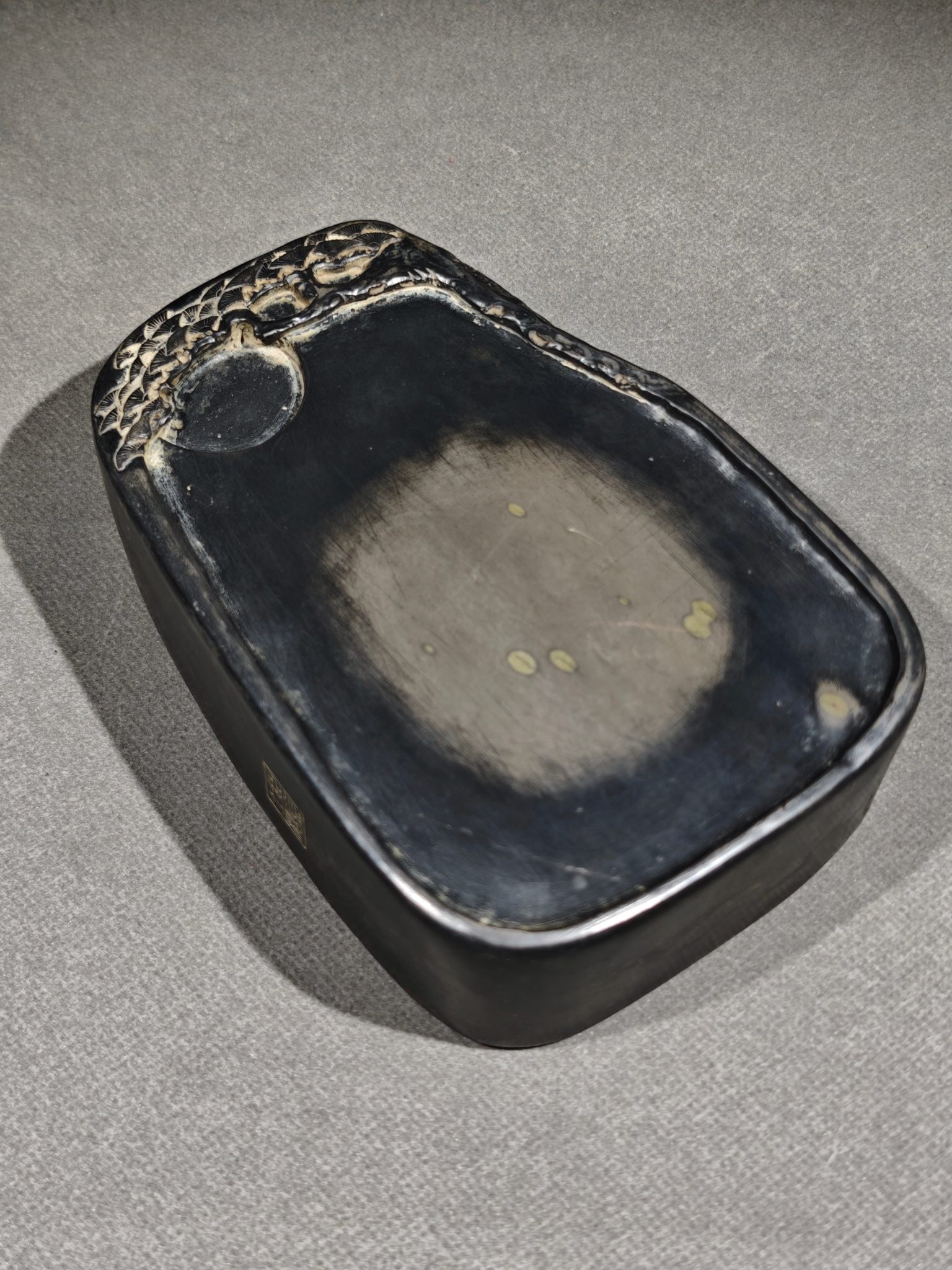 An Exquisite Pine Pattern Inkstone - 2
