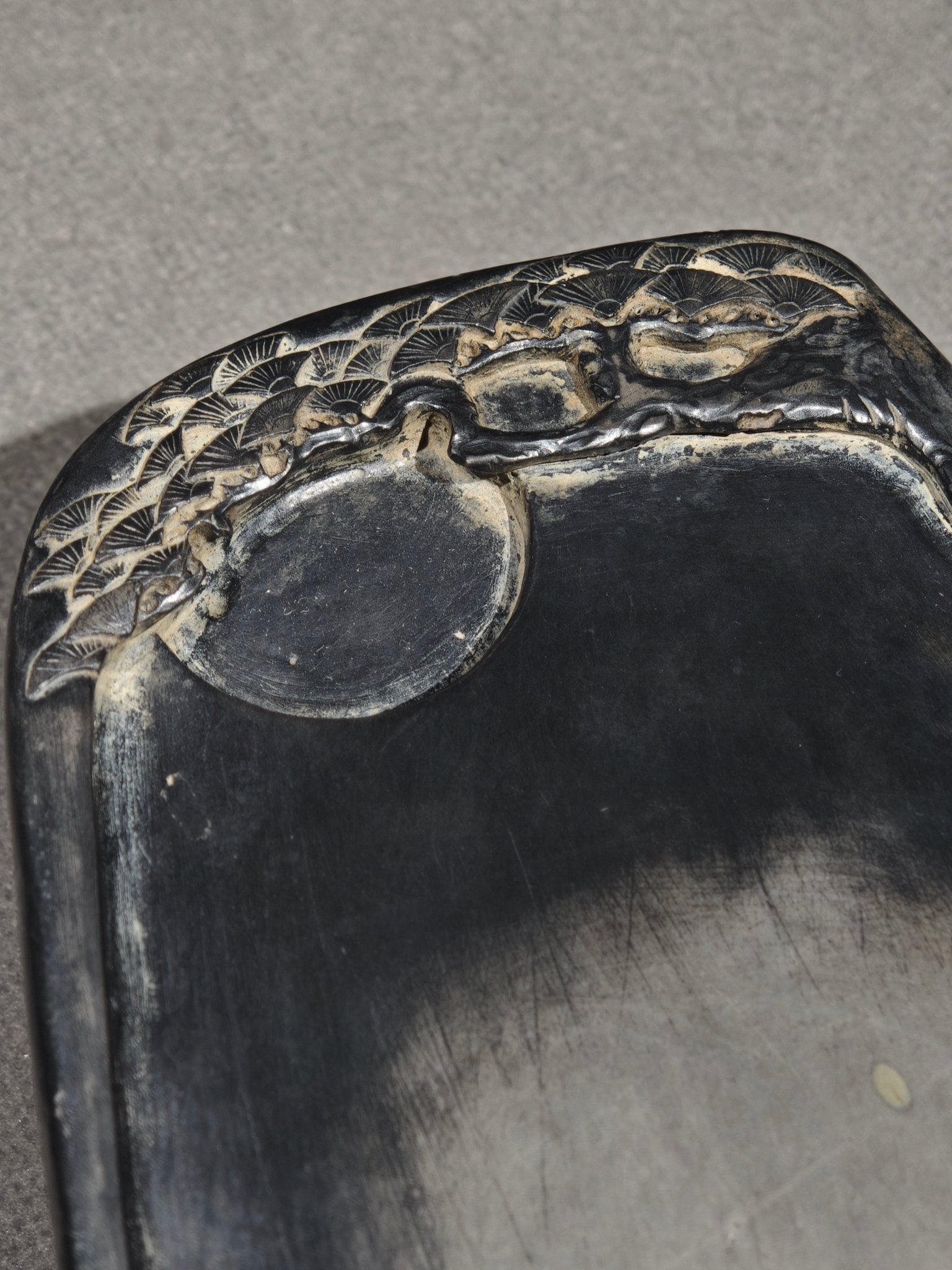 An Exquisite Pine Pattern Inkstone - 3
