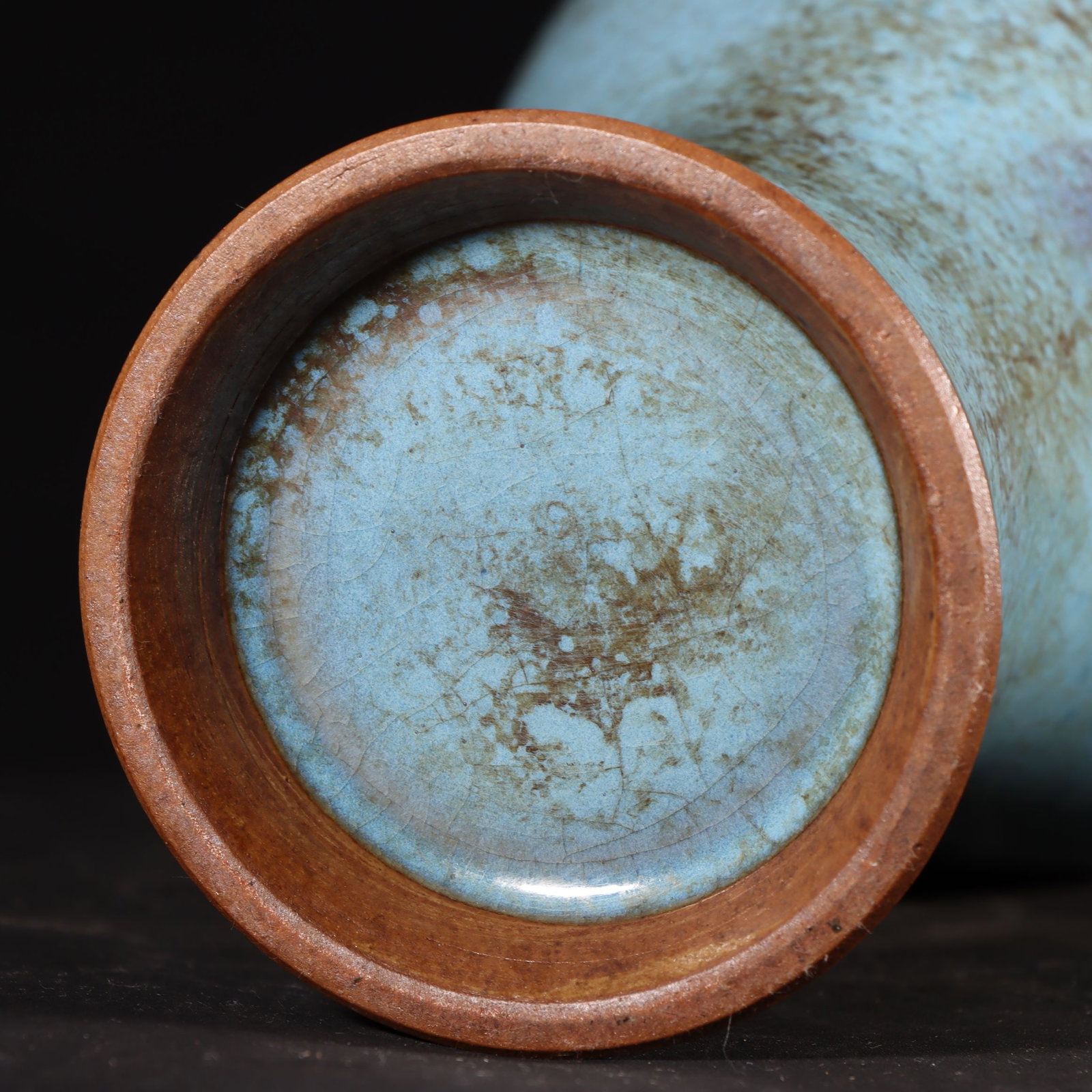 A Rare Jun yao Vase - 9