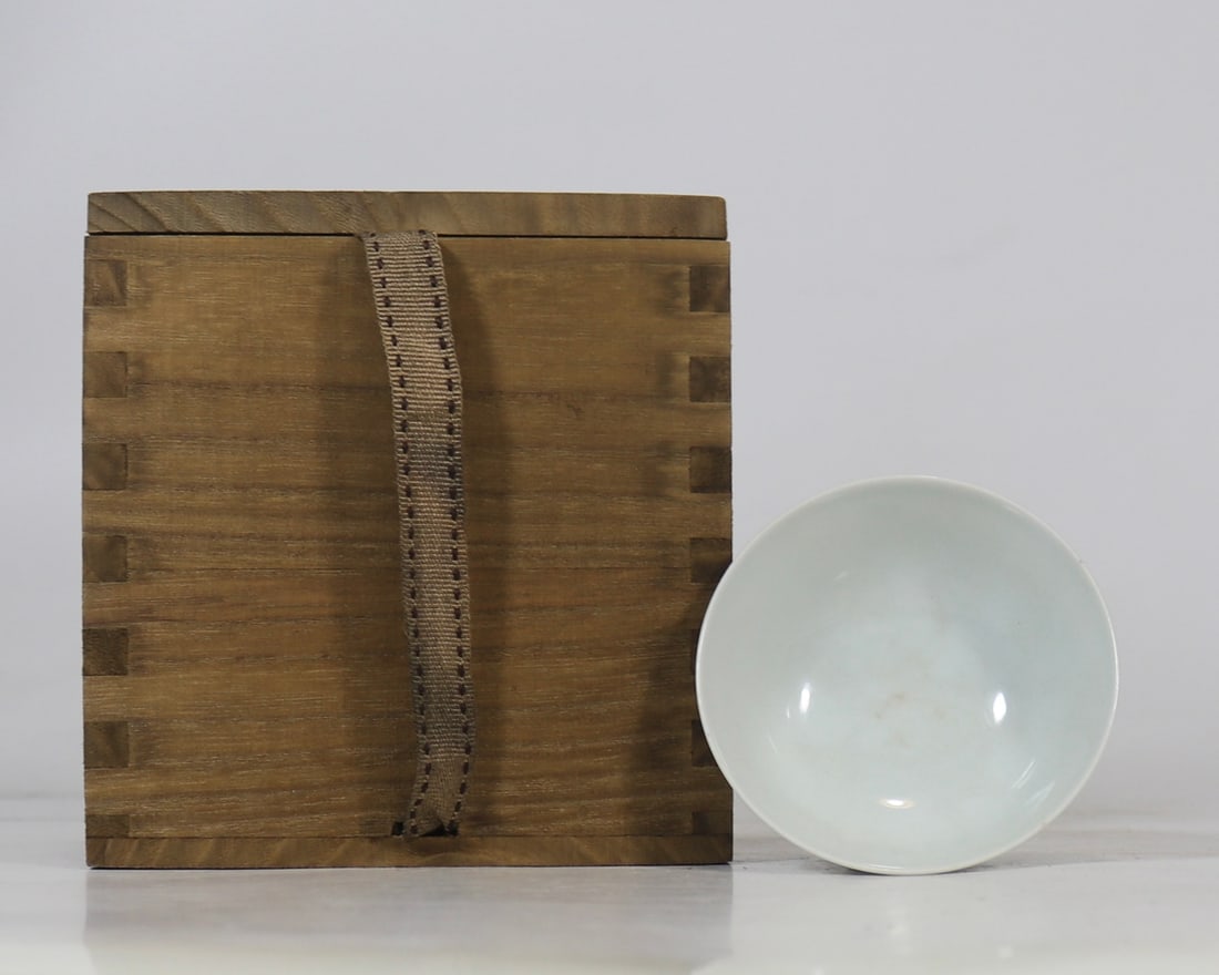 An Exquisite Doucai Grapes Pattern Stem Cup - 4