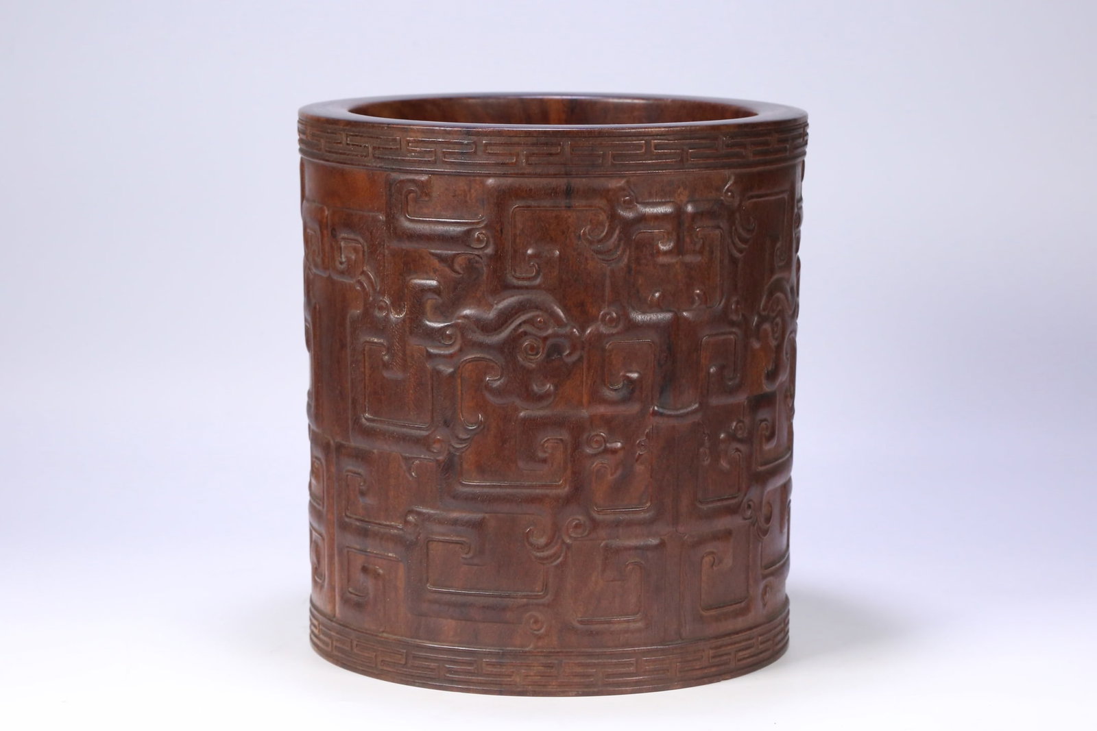 An Exquisite Zitanwood Chi-Dragon Pattern Brush Pot: An Exquisite Zitanwood Chi-Dragon Pattern Brush Pot,Qing Dynasty,China,Size:10.4inx9.8in,Weight:4540g紫檀木螭龙纹笔筒,中国清代,S