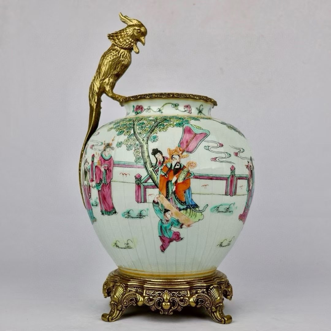 An Exquisite Famille Rose Jar With Copper Parrot Decoration,Pattern Of Heavenly Official Bestowing: An Exquisite Famille Rose Jar With Copper Parrot Decoration,Pattern Of Heavenly Official Bestowing Blessings,China Qing Dynasty,Six-Character Tongzhi Mark,Dimensions:16.1inx8.7in,粉彩ä