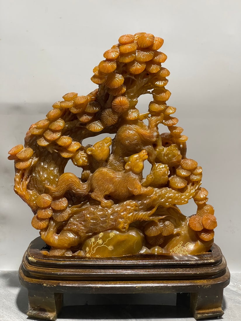 A Fine Tianhuang Stone Mountain?Form Ornament With Beasts Among Pine Valley: A Fine Tianhuang Stone Mountain‑Form Ornament With Beasts Among Pine Valley,Qing Dynasty Of China,Dimensions:10.2inx3.1inx11in,Weight:4220g,田黄石松涧群ࠦ