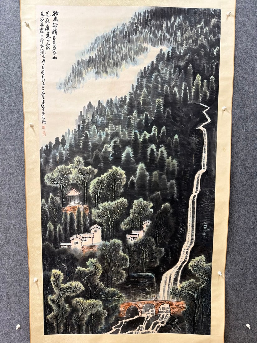 A Chinese Vertical Scroll Ink Painting of Landscape on Paper,Li Keran: A Chinese Vertical Scroll Ink Painting of Landscape on Paper,Li Keran, Size:37inx68.5in 一幅中国水墨山水画立轴,李可染