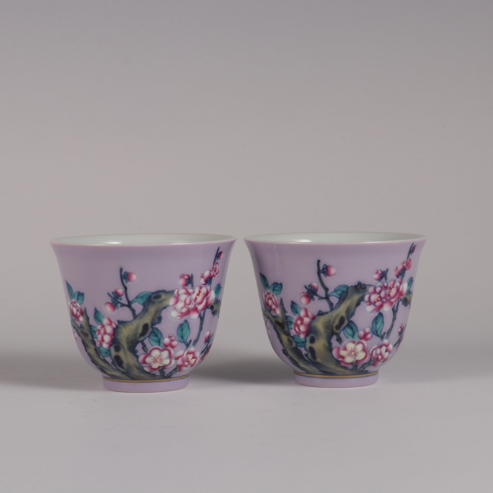 A Pair of Exquisite pink ground doucai plum blossom pattern bell-shaped cups, (1 of 9)