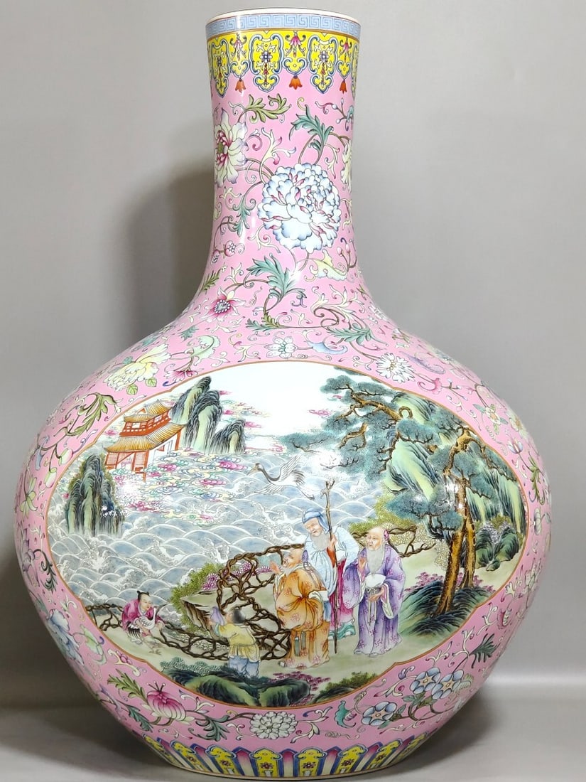 An Exquisite Celestial Sphere Vase With Dragon Base,Pink Interlocking Flower Ground And Open Window: An Exquisite Celestial Sphere Vase With Dragon Base,Pink Interlocking Flower Ground And Open Window Immortals Celebrating Longevity Scenes,Qing Dynasty,China,Yongzheng Six-character Mark,龙ò