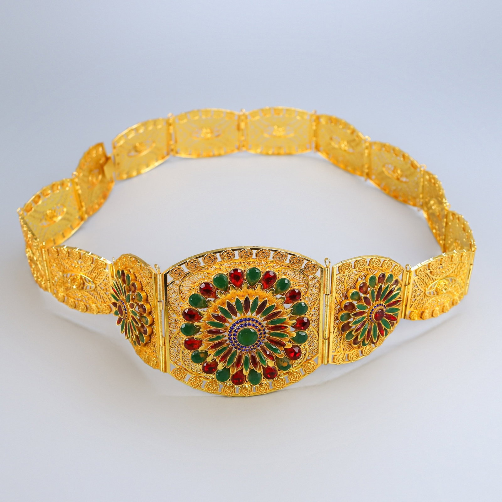 An Exquisite Gilt Bronze Filigree Belt Inlaid With Gemstones And Floral Patterns: An Exquisite Gilt Bronze Filigree Belt Inlaid With Gemstones And Floral Patterns,China,Qing Dynasty,Dimensions:43.7inx4.3in,Weight:603g,铜鎏金花丝镶宝花