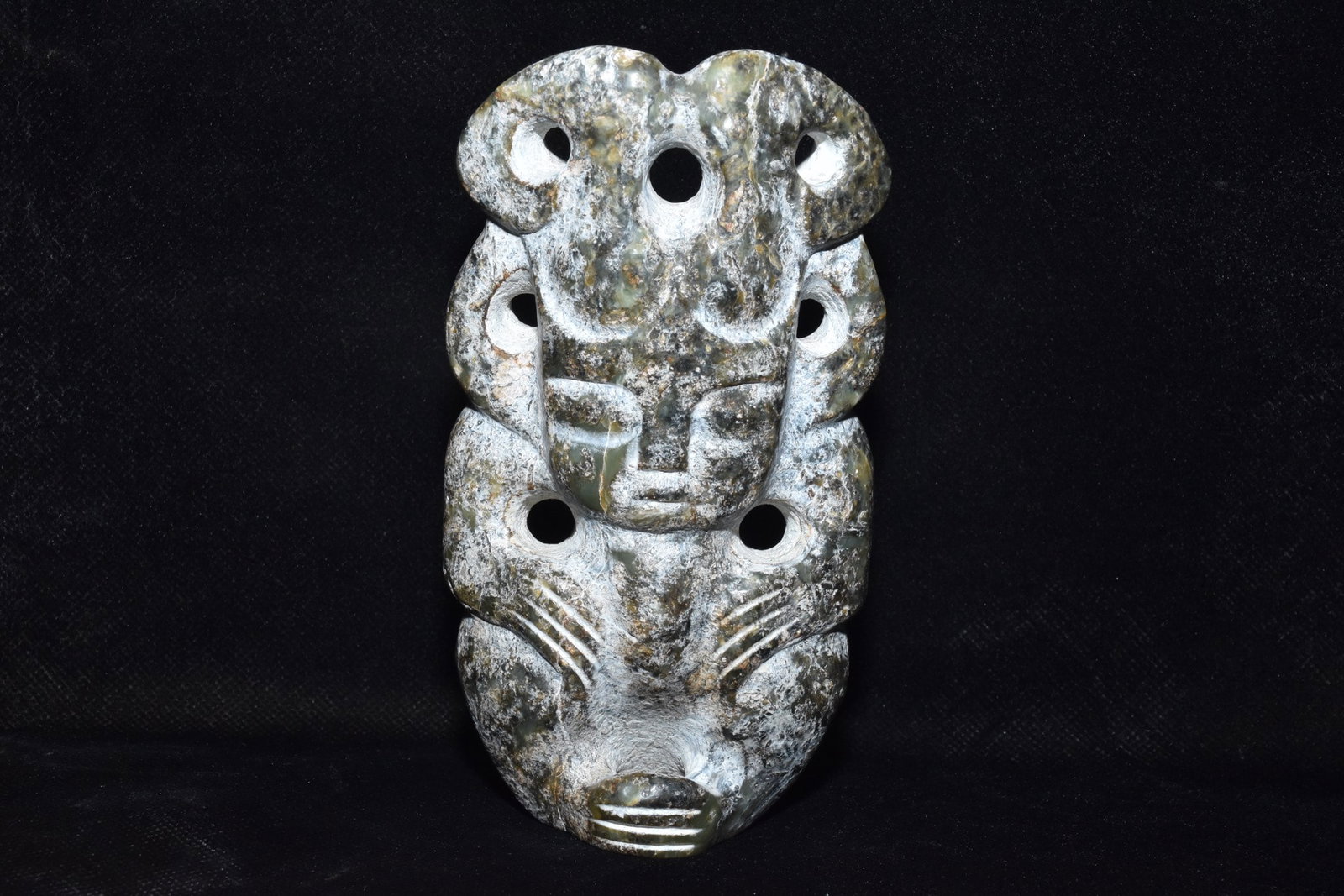 A Fine White Jade Deity Ornament: A Fine White Jade Deity Ornament,Hongshan Culture,Dimensions:5.3inx 2.8in,Weight:650g,白玉神人摆件,红山文化