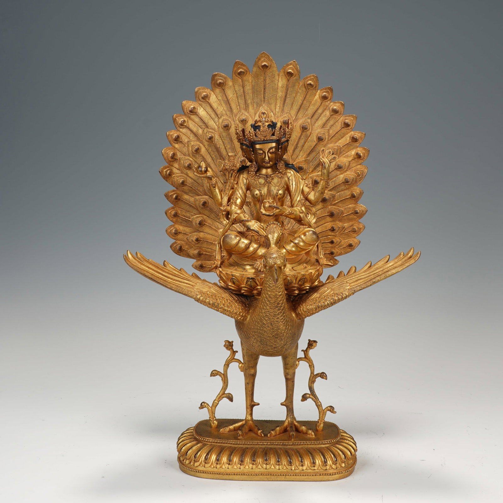 An Exquisite Gilt Bronze Seated Statue Of Mahamayuri (1 of 12)