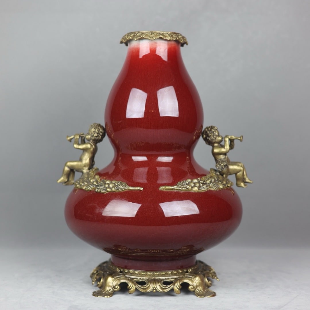 An Exquisite Langyao Red Glaze Gourd Vase With Double Ears,Copper Angel Musicians Decoration (1 of 8)