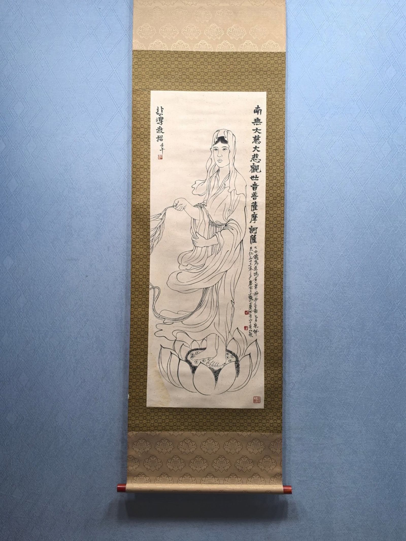 Chinese Ink Guanyin Hanging Scroll,Ink on Paper: Chinese Ink Guanyin Hanging Scroll,Ink on Paper,Xu Beihong,Size:15.7inx43.3in,一副中国水墨纸本观音立轴,徐悲鸿,
