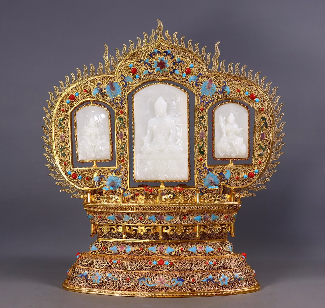 A Fine Gilt Copper Filigree Revolving Screen Inlaid With White Jade Three Buddhas Of The: A Fine Gilt Copper Filigree Revolving Screen Inlaid With White Jade Three Buddhas Of The Past,Present And Future,Qing Dynasty,China,Four-Character Qianlong Mark,Dimensions:15.2inx13.8inx4.9in,Weight:2