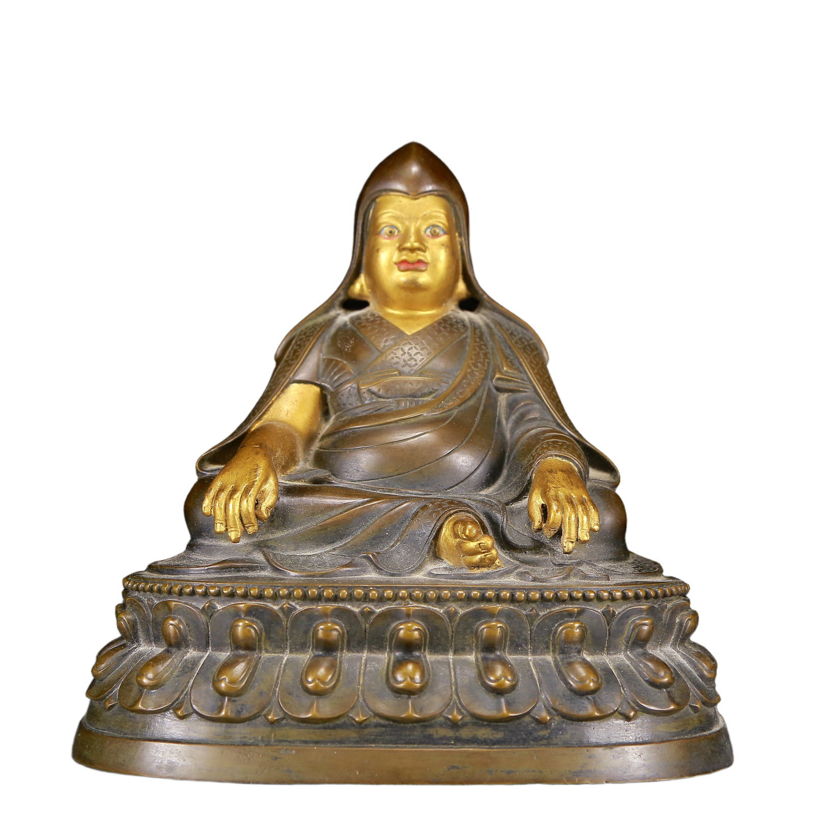 A Solemn Gilt Bronze Statue of Guru,With Inscription: A Solemn Gilt Bronze Statue of Guru,With Inscription,Qing Dynasty, China,Size:7.9inx5.5inx8.3in,Weight:3455g 铜鎏金上师像，带铭文，