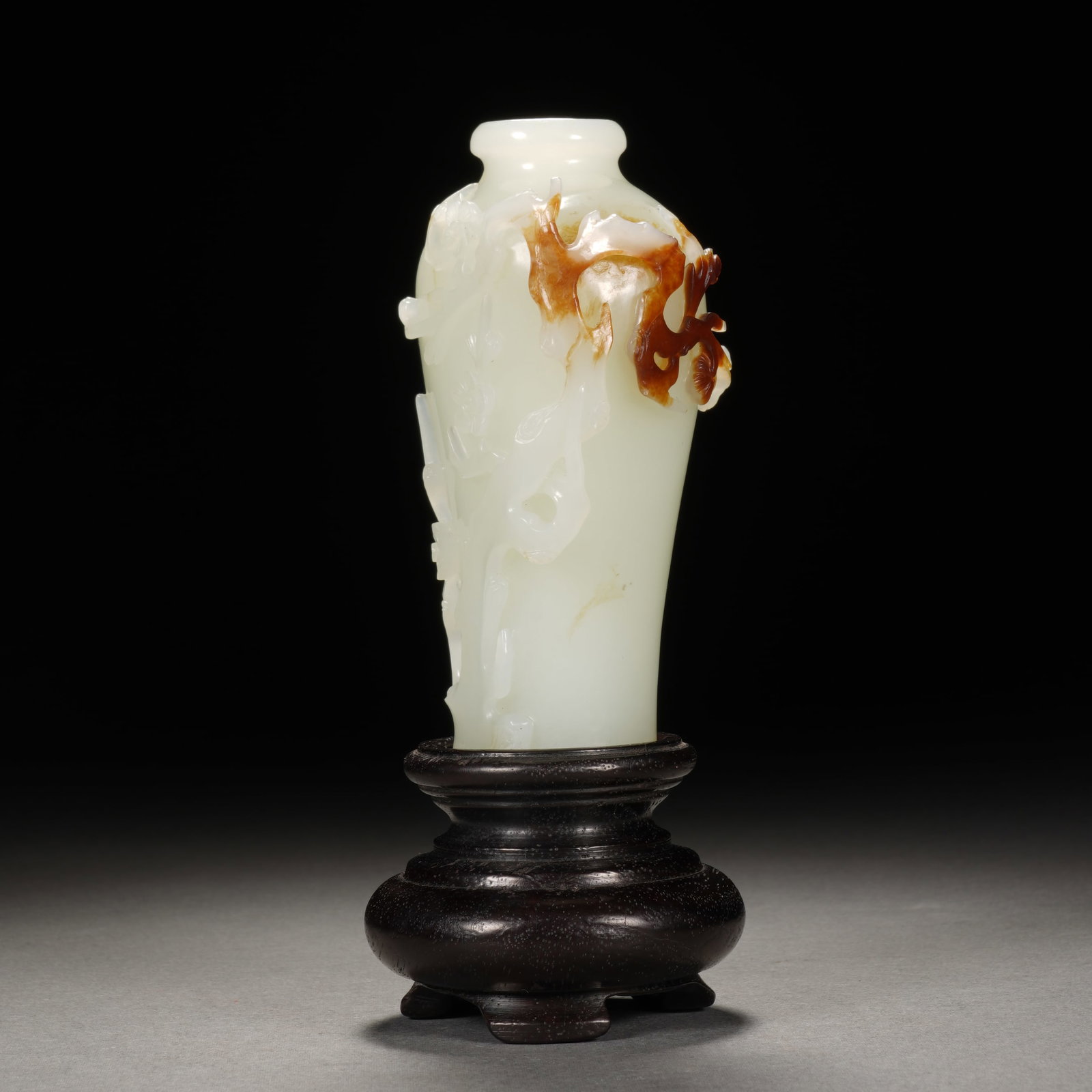 An Exquisite White Jade Skillfully Carved Vase With Plum Blossom Pattern Using Natural Skin (1 of 9)