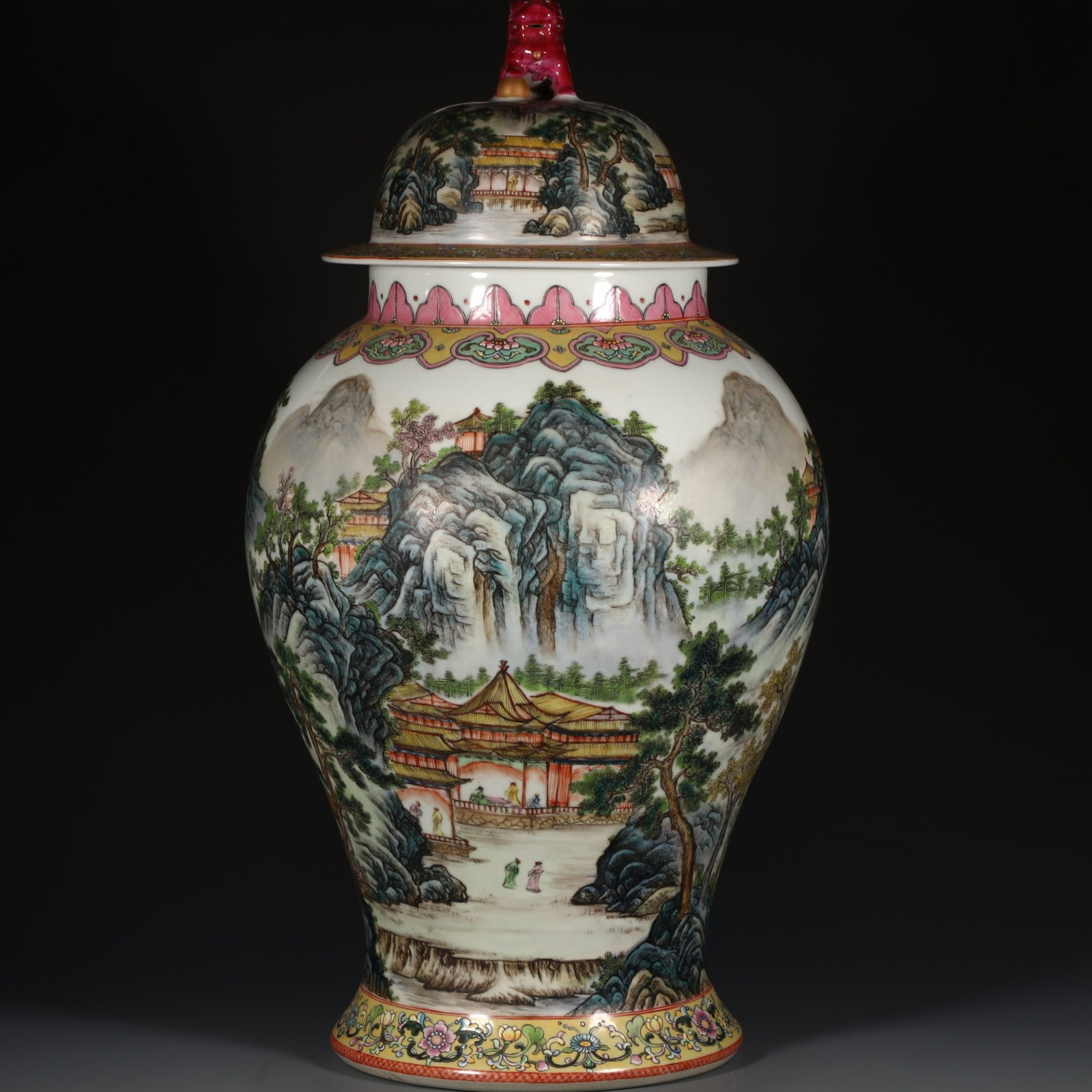 A Fine Gilt Famille Rose General Jar with Continuous Landscape and Figures: A Fine Gilt Famille Rose General Jar with Continuous Landscape and Figures,Qing Dynasty,China,Qianlong Six-character Mark,Size:25.2inx8.1inx9.8in,粉彩描金通景ा
