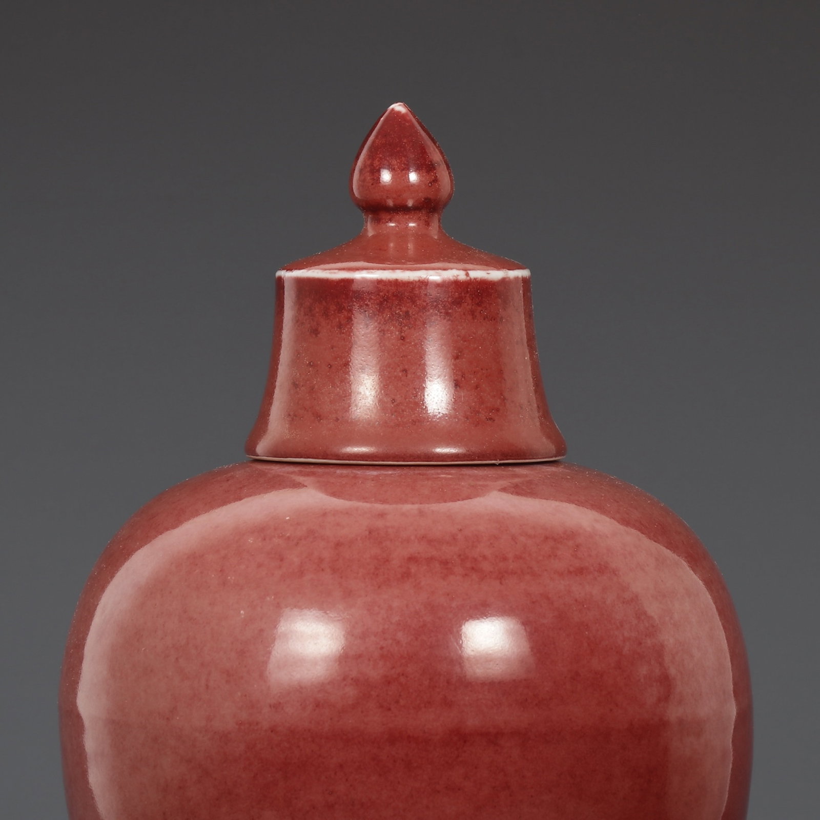 An Exquisite Covered Ruby Red Glaze Plum Vase - 3