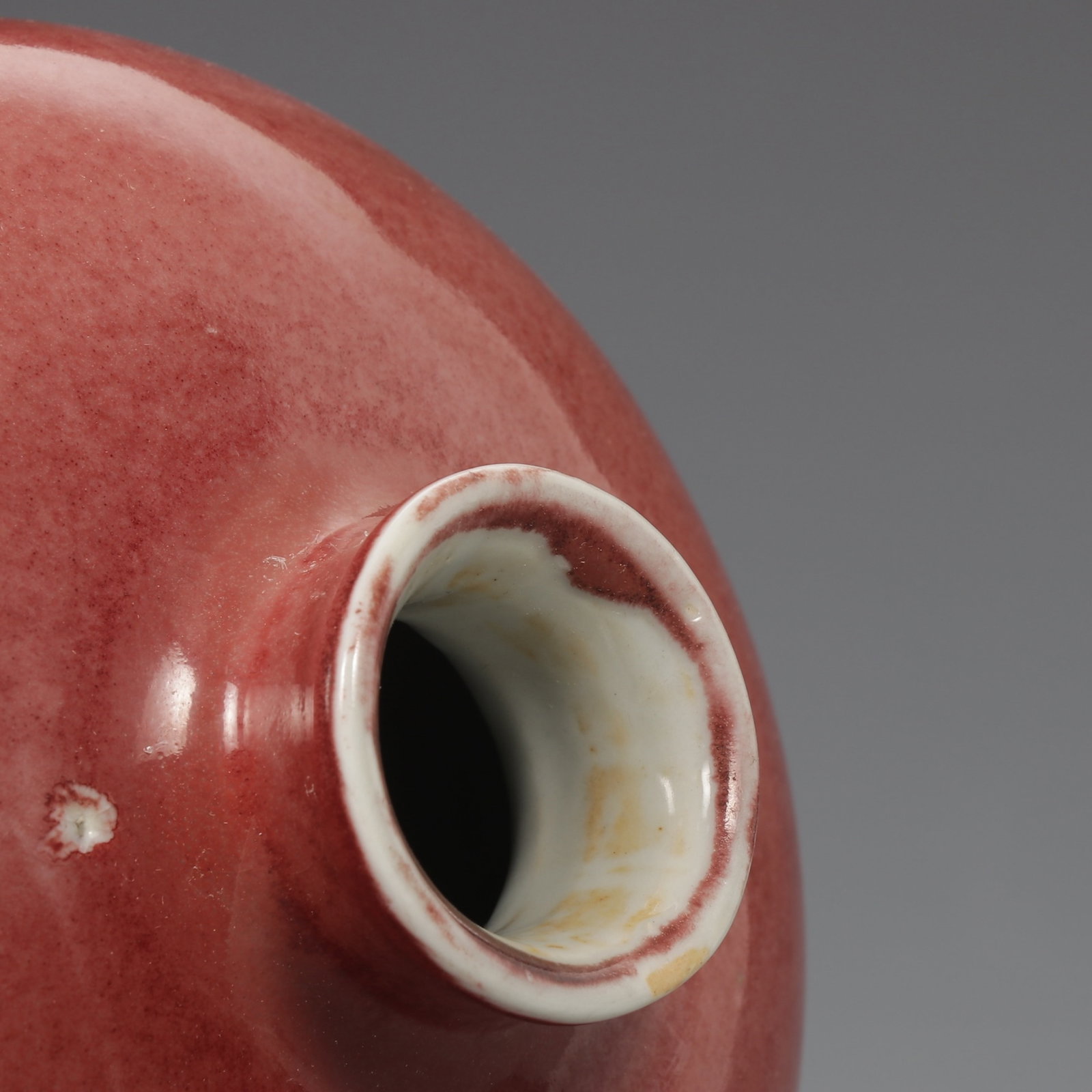 An Exquisite Covered Ruby Red Glaze Plum Vase - 8