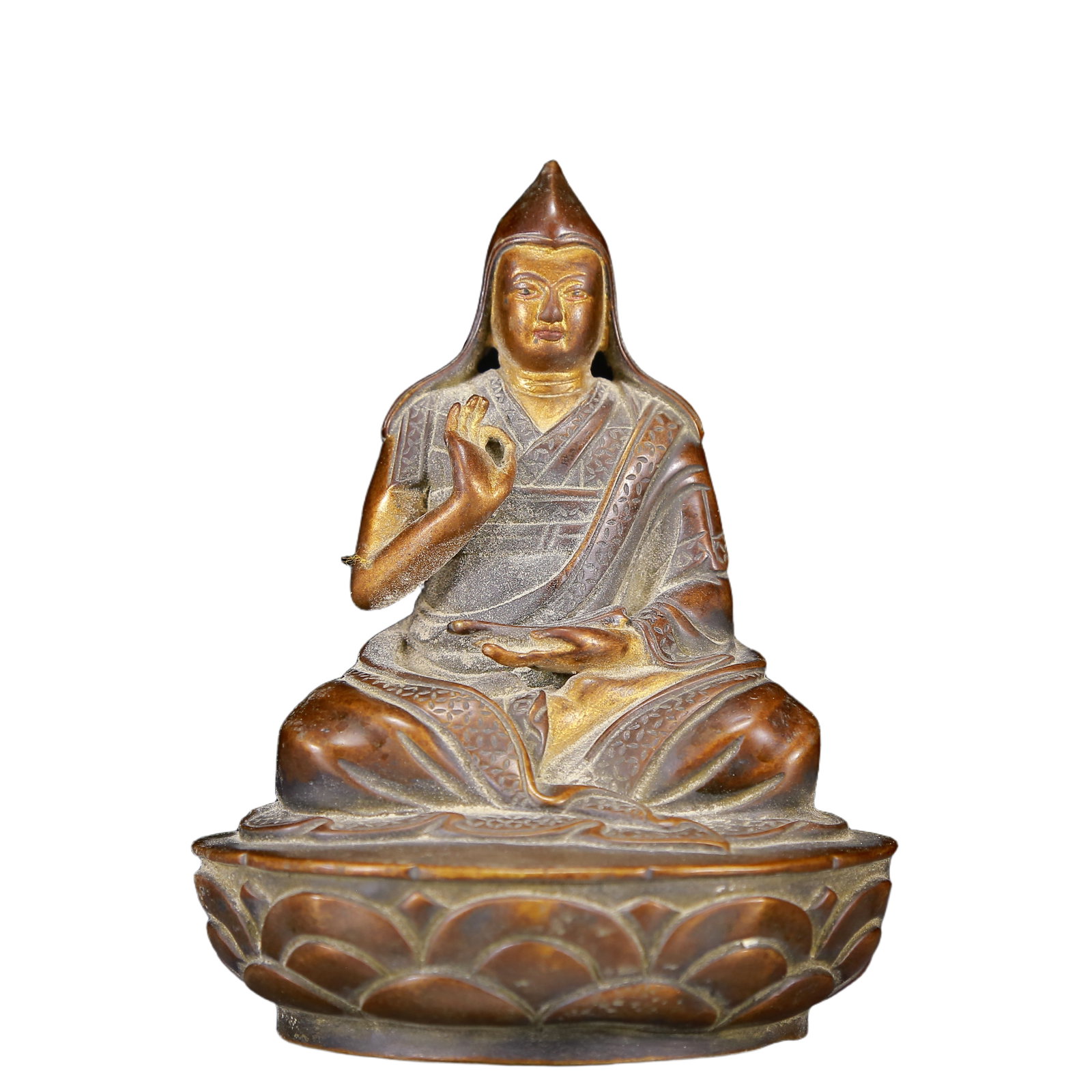 A Solemn Bronze Statue of Guru: A Solemn Bronze Statue of Guru,Qing Dynasty, China,Size:4.3inx3.9inx5.9in,Weight:1065g 铜上师像，清代