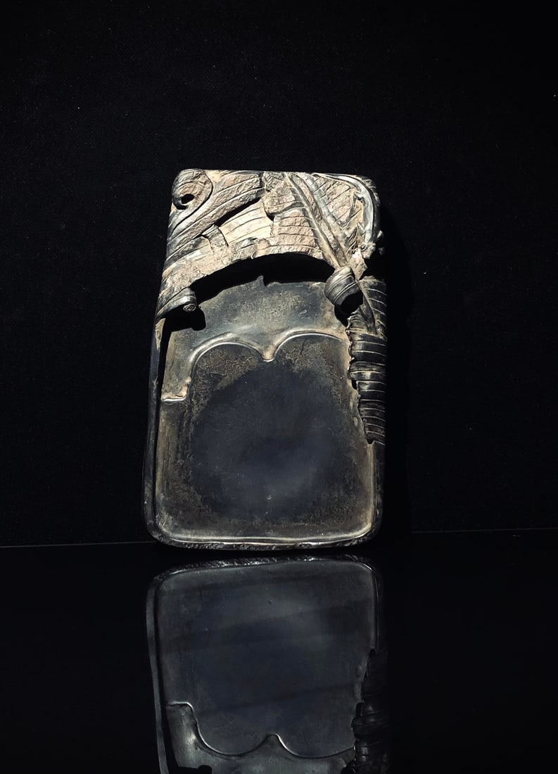 A Fine Duanshi Inkstone With Plantain?Leaf Motif (1 of 9)
