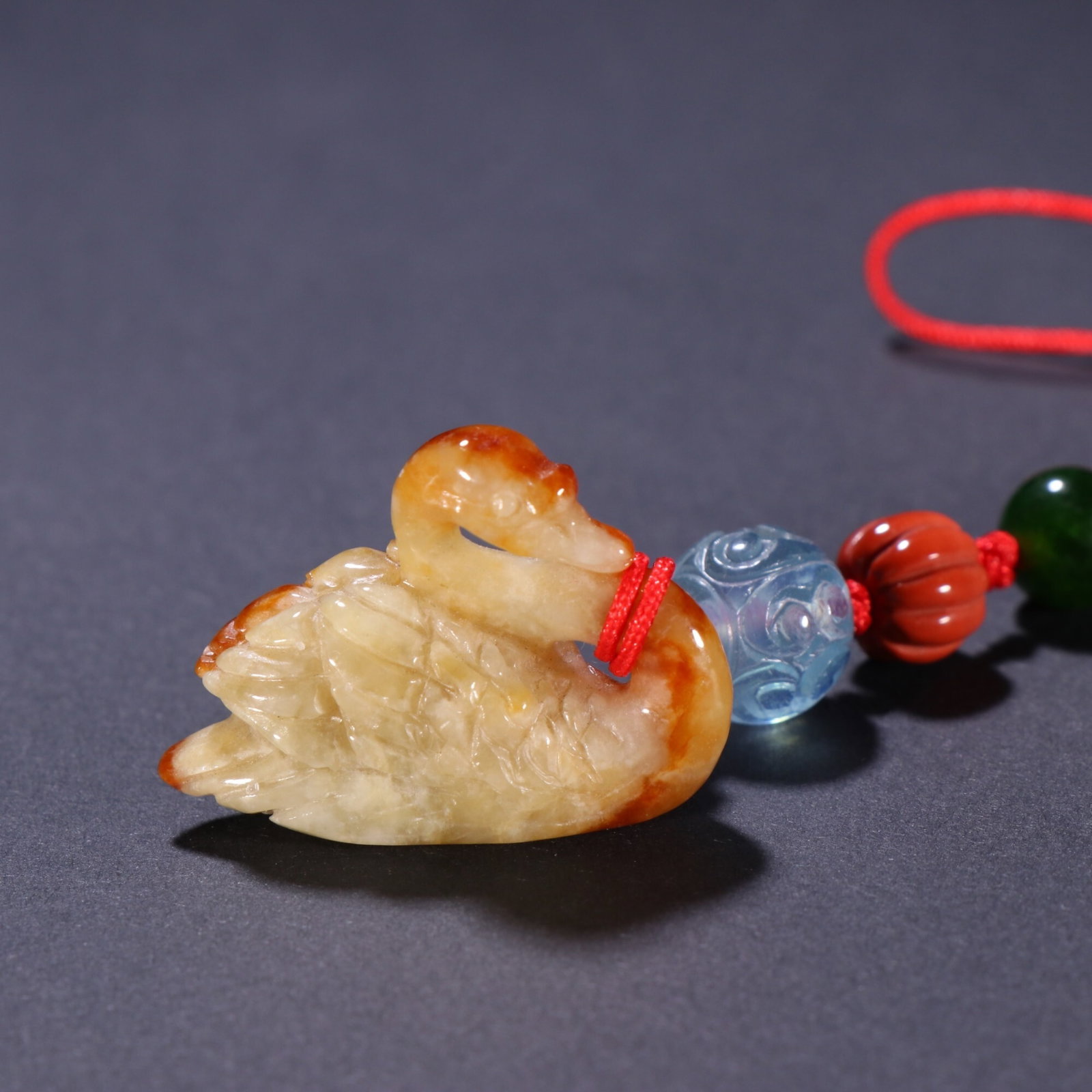 An Exquisite White Jade Swan Pendant: An Exquisite White Jade Swan Pendant,China Qing Dynasty,Dimensions:0.9inx1.2in,Weight:14g,白玉天鹅挂件,中国清代