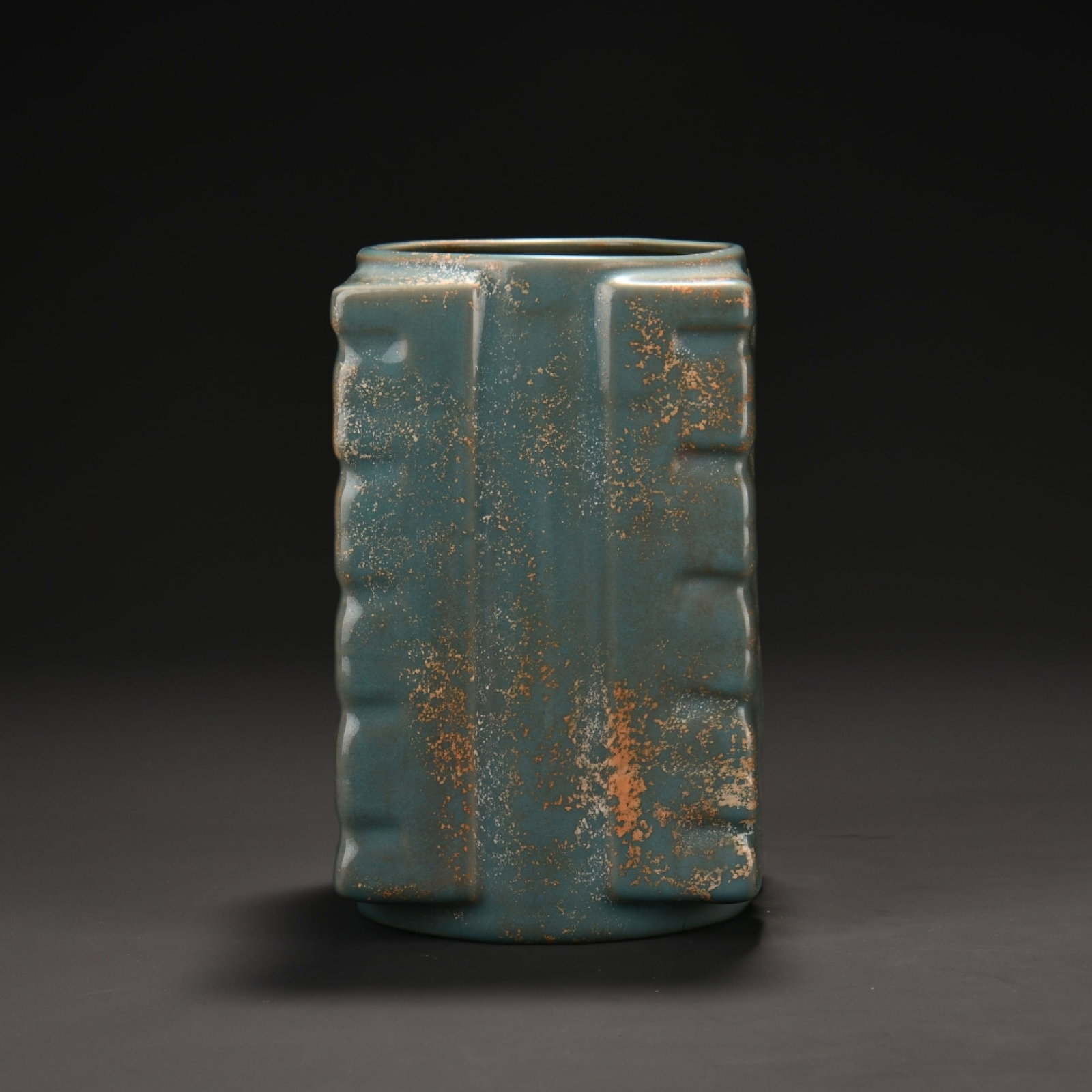 An Exquisite Ru Kiln Sky-Celadon Cong-Style Vase (1 of 7)