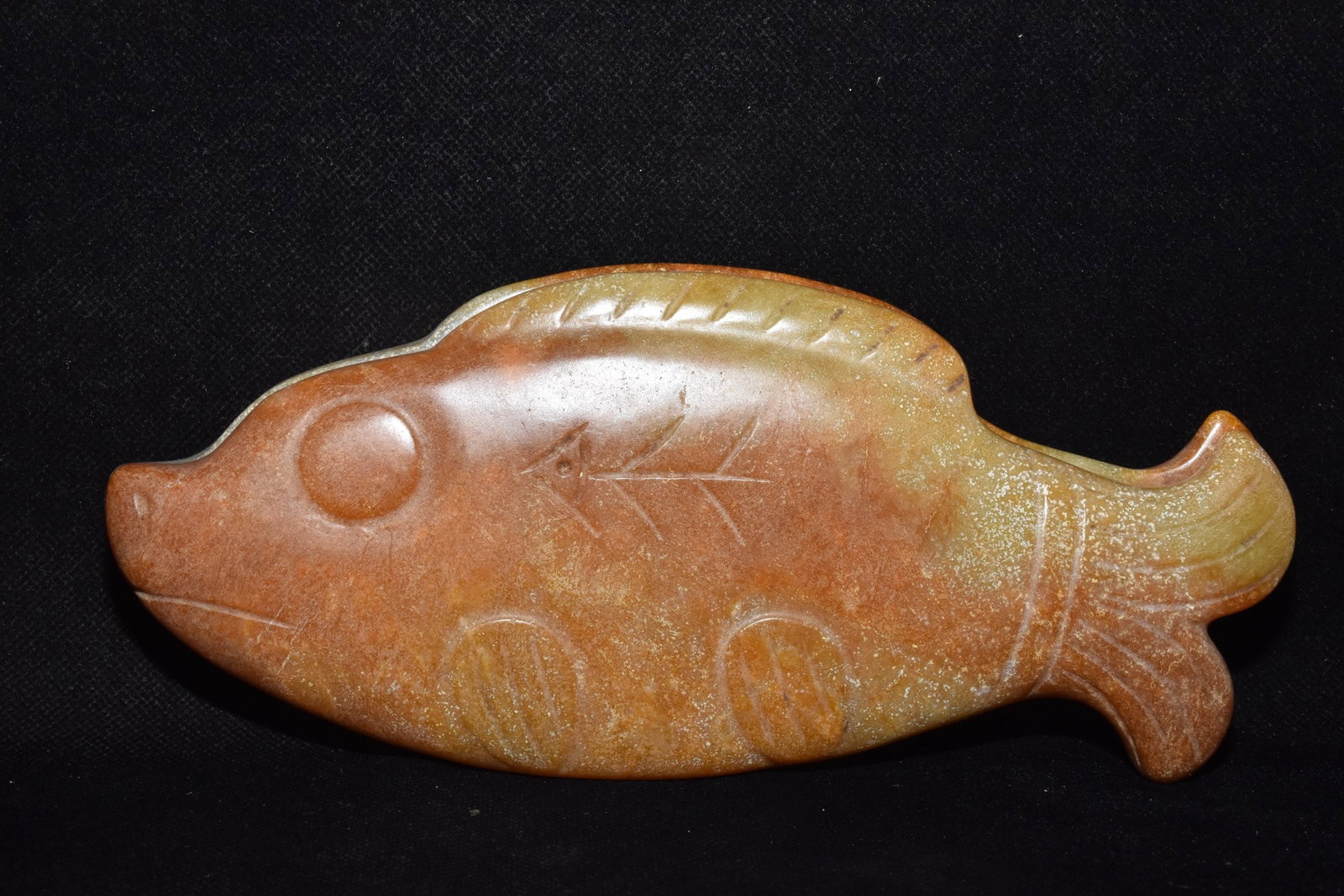 A Fine White Jade Ornament Of Fish Carved With Runes: A Fine White Jade Ornament Of Fish Carved With Runes,Hongshan Culture,Dimensions:3.5inx 7.9in,Weight:820g,白玉刻符文玉鱼摆件,红山ă
