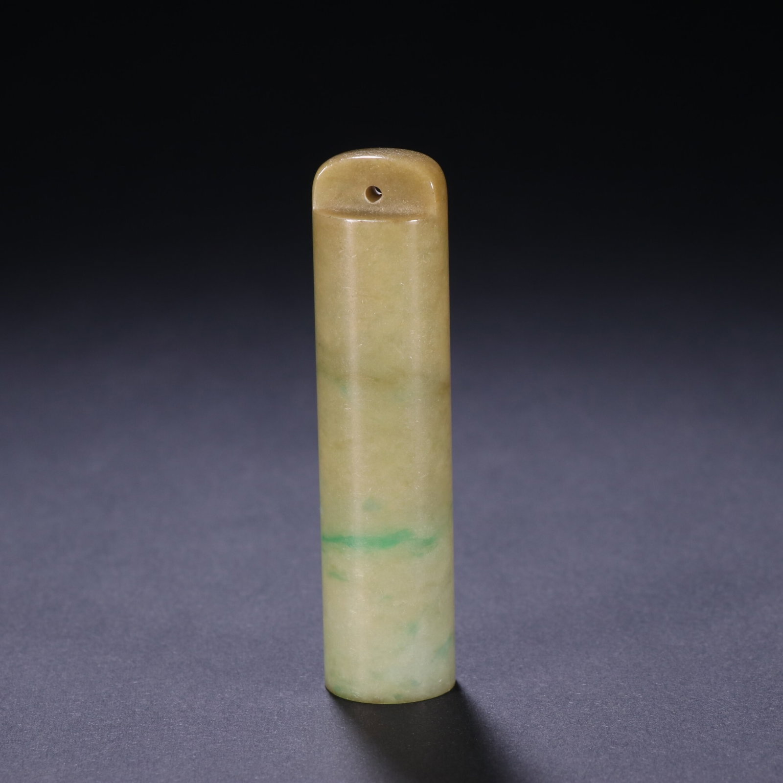 An Exquisite Jadeite Official Feather Tube: An Exquisite Jadeite Official Feather Tube,China Qing Dynasty,Dimensions:2.9inx0.7in,Weight:47g,翡翠翎管,中国清代