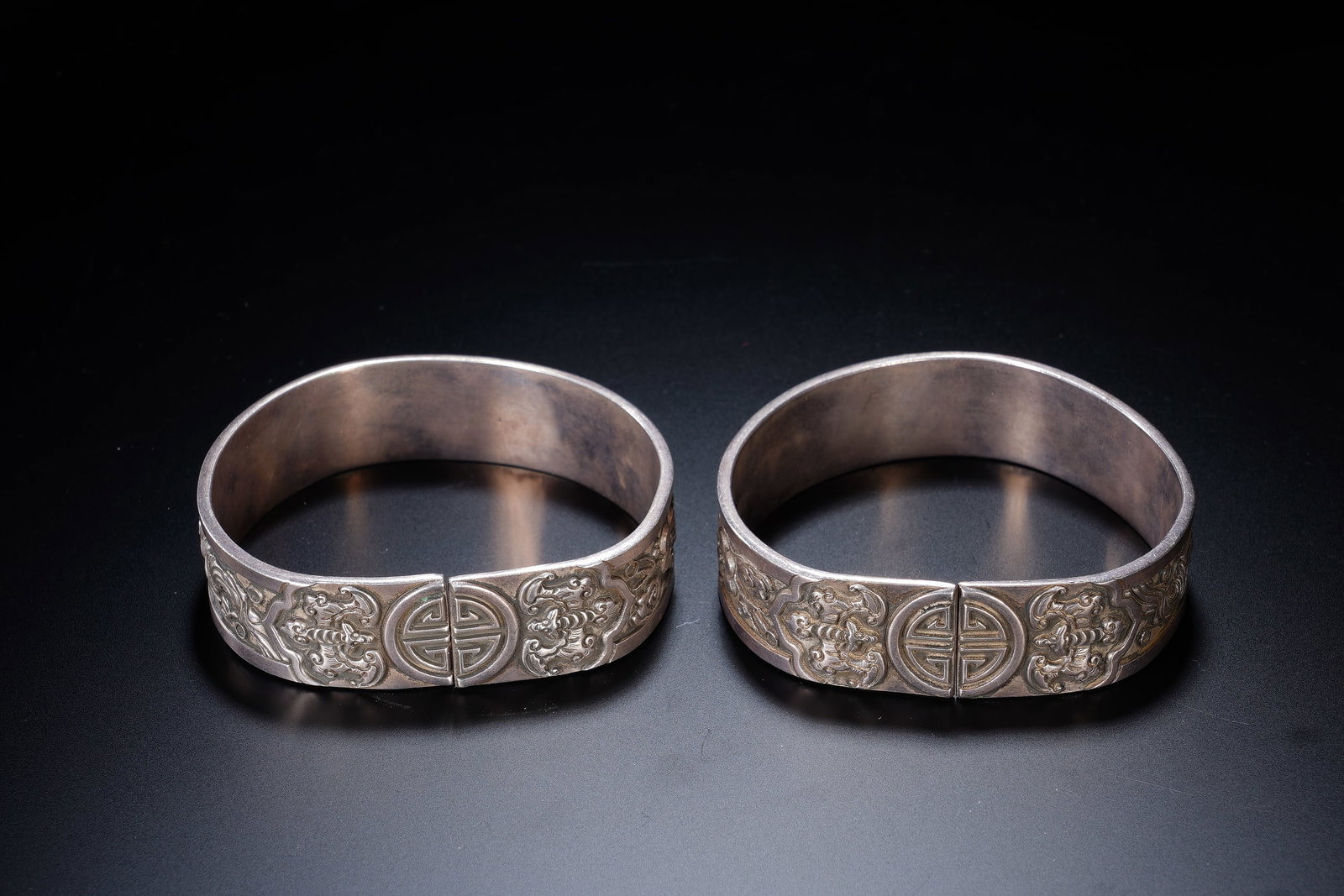 A Pair Of Exquisite Solid Silver Bracelets With Five Blessings Embracing Longevity Patterns - 5