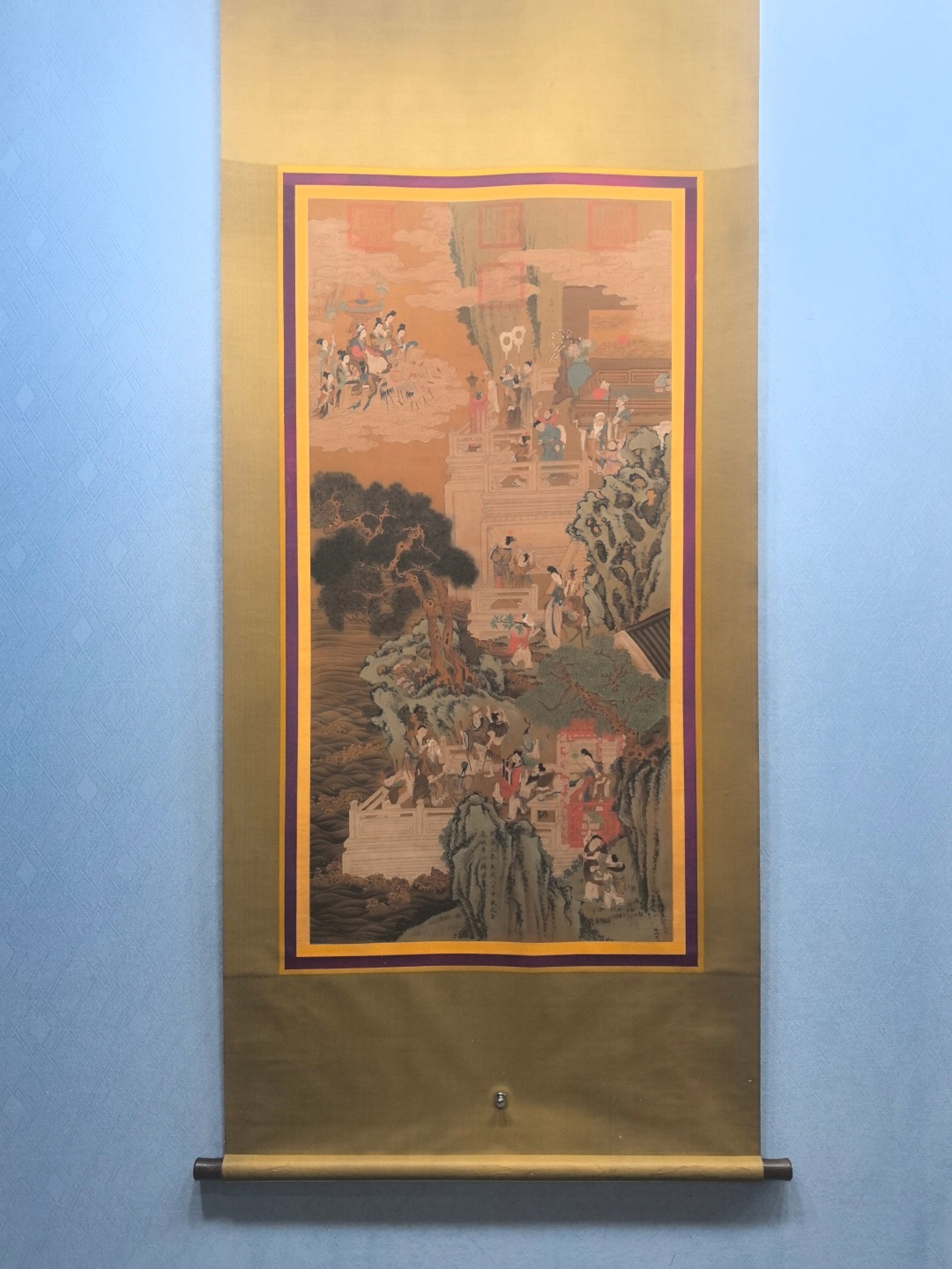 Chinese Ink Flower and Bird Handscroll,Ink on Silk: Chinese Ink Flower and Bird Handscroll,Ink on Silk,Li Gonglin,Without frame Size:24.6inx50.2in,一副中国水墨绢本花鸟手卷,李