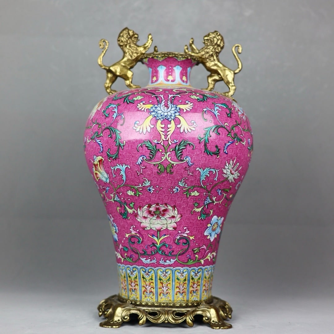 An Exquisite Famille Rose Carved Floral Plum Vase With Double Copper Lion Ears: An Exquisite Famille Rose Carved Floral Plum Vase With Double Copper Lion Ears,China Qing Dynasty,Four-Character Qianlong Mark,Dimensions:19.3inx9.8in,粉彩扒花镶铜&