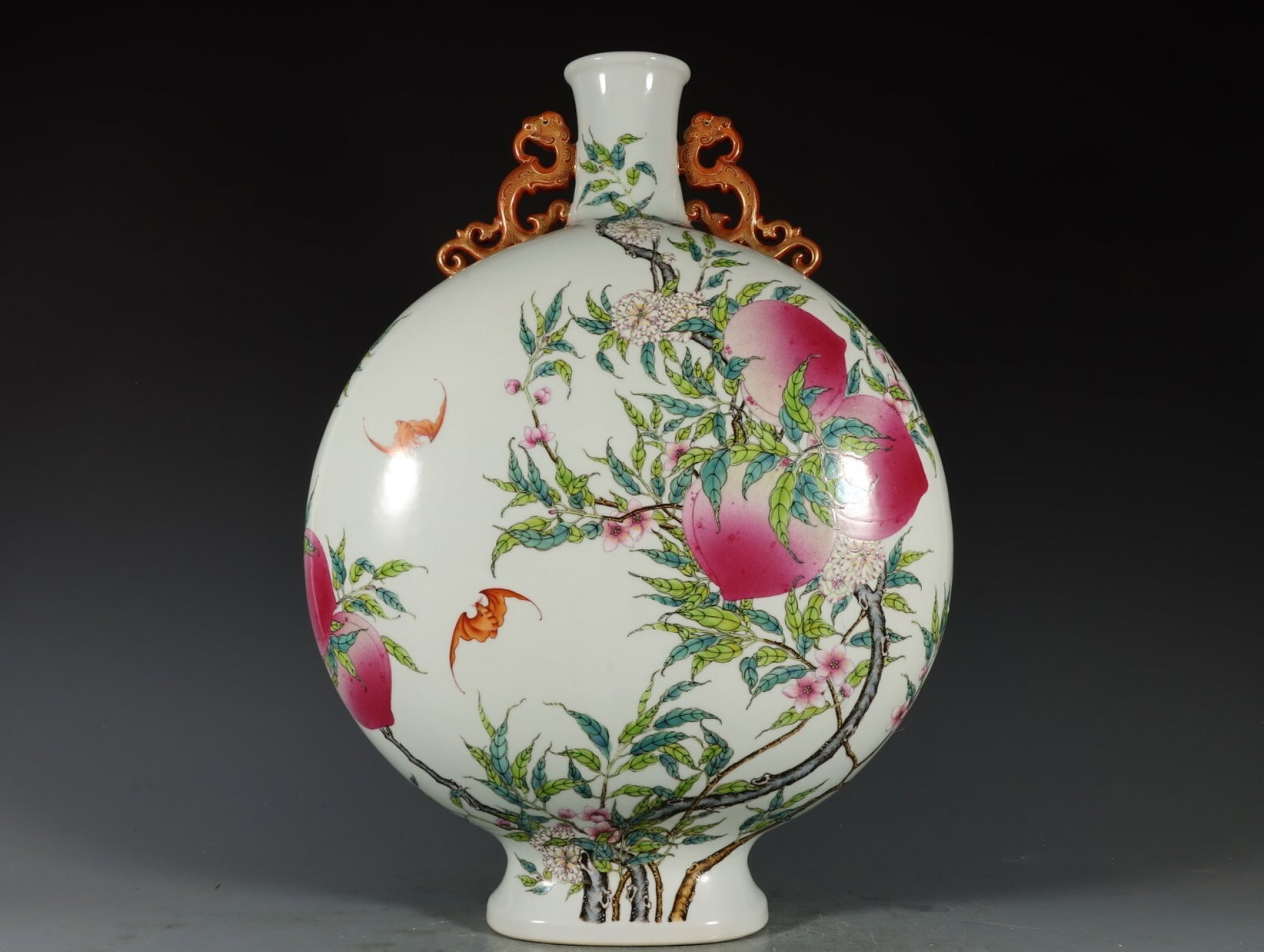 A Fine Double-eared Famille Rose Vase With Fu Shou Motifs: A Fine Double-eared Famille Rose Vase With Fu Shou Motifs,Qing Dynasty,China,Qianlong Six-character Mark,Size:20.5inx14.2in,粉彩福寿双耳瓶中国