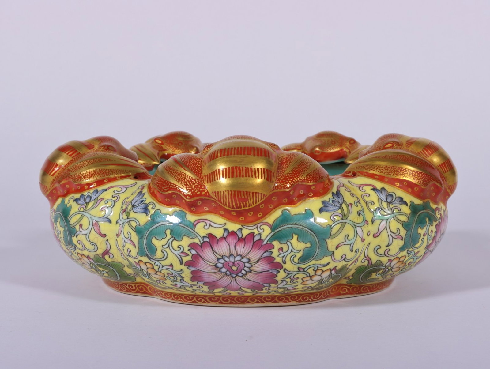 A Fine Gilt Enamel Yellow Ground Interlocking Lotus Water Washer with Five Blessings Surrounding: A Fine Gilt Enamel Yellow Ground Interlocking Lotus Water Washer with Five Blessings Surrounding Longevity,Qing Dynasty,China,Qianlong Four-character Mark,Size:2.8inx7.9in,珐琅彩