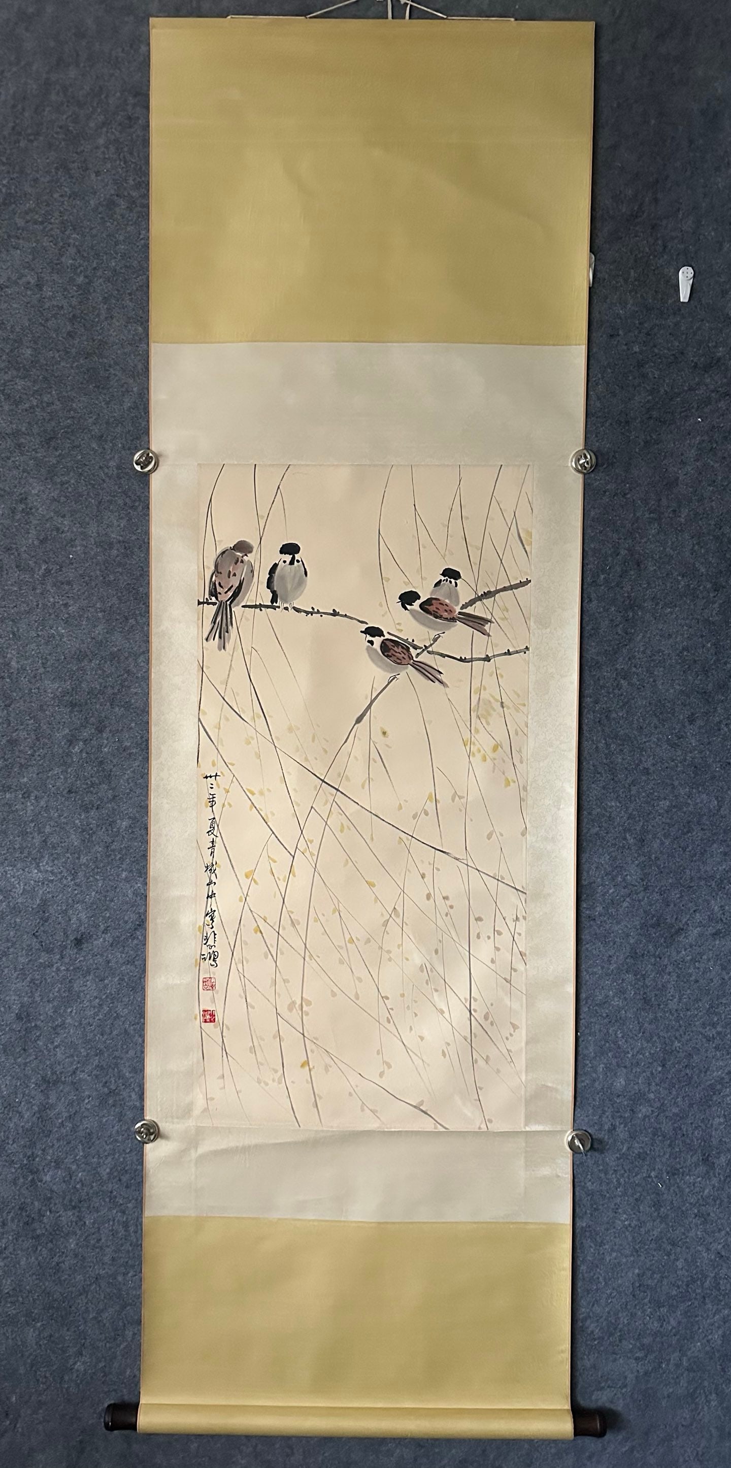 A Chinese Ink-on-Paper Hanging Scroll, Sparrows: A Chinese Ink-on-Paper Hanging Scroll, Sparrows,Xu Beihong,Size:19.3inx38.2in,一副中国水墨麻雀纸本立轴,徐悲鸿