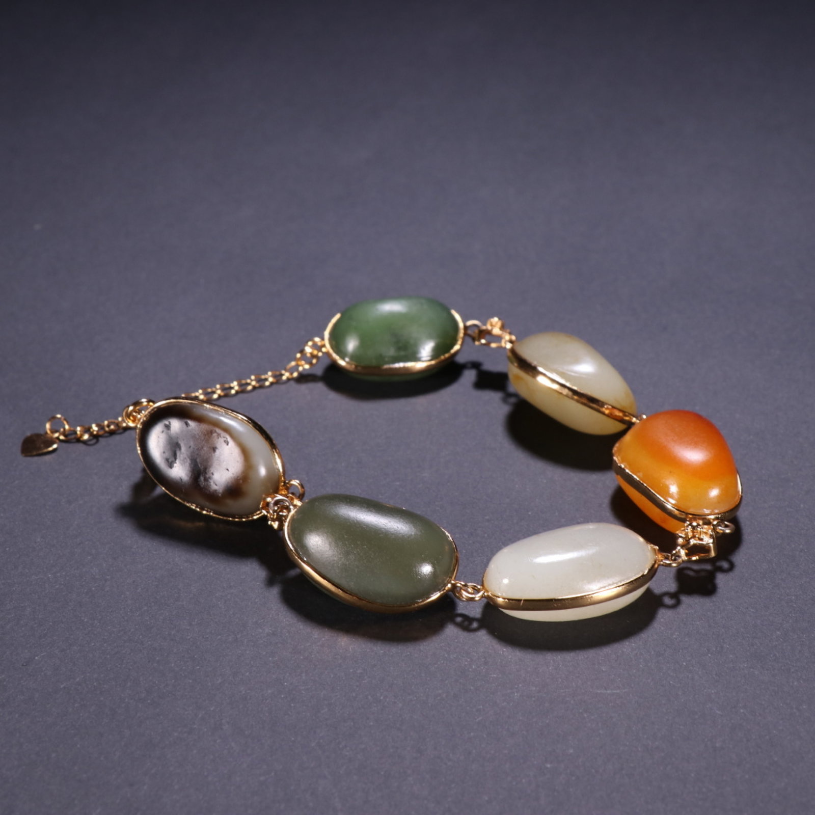 An Exquisite Hetian Jade Seed Material Bracelet (1 of 9)