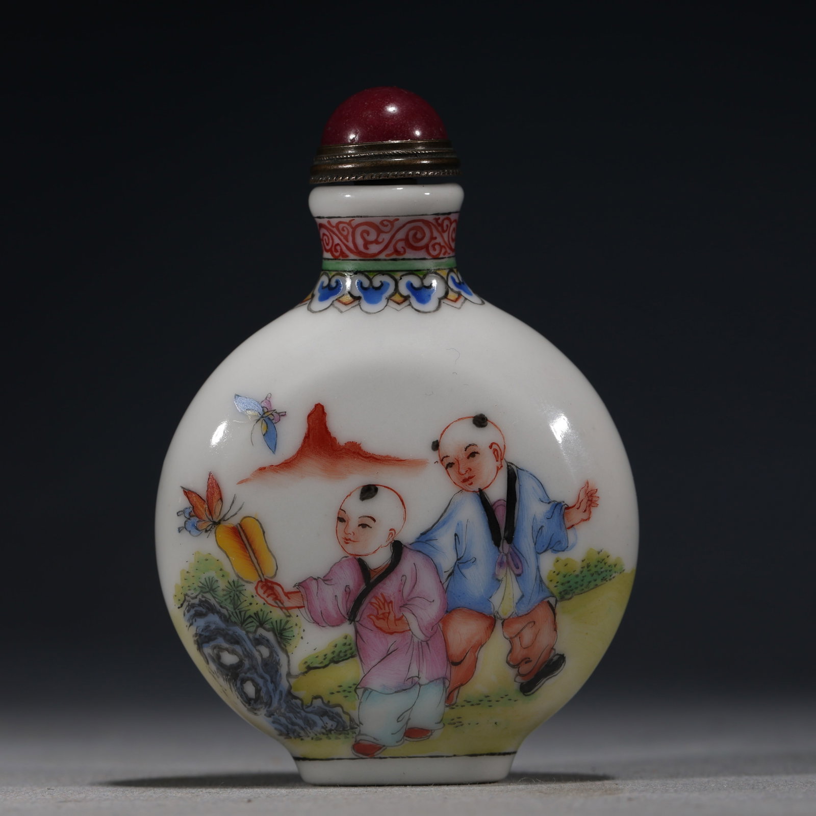 A Chinese Famille Rose Porcelain Snuff Bottle with Boys,Qianlong Mark (1 of 5)