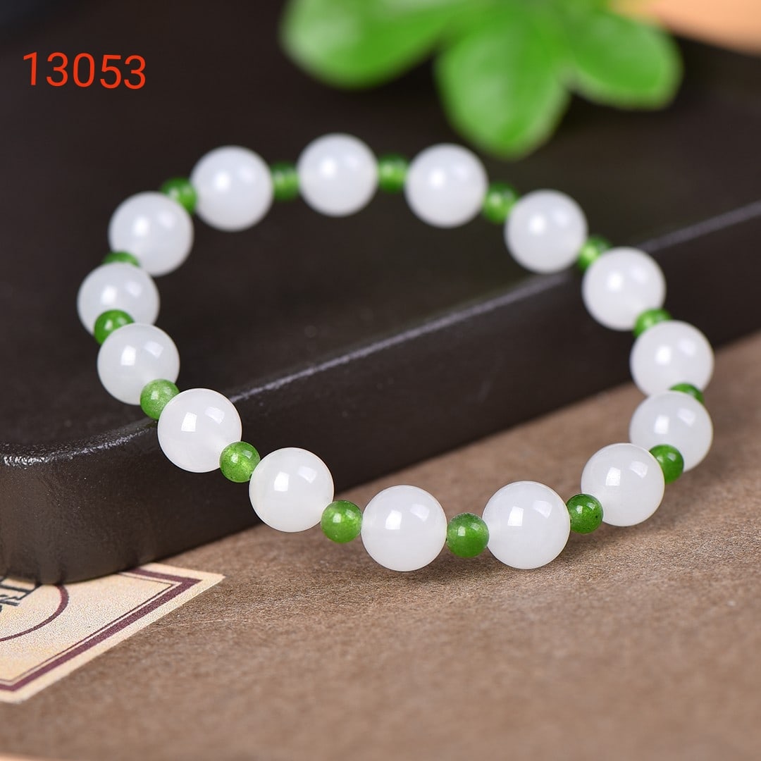 An Exquisite White Jade Bracelets - 2