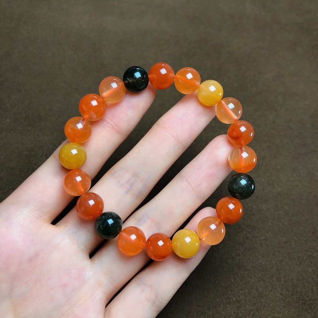 An Exquisite Crystal Bracelets: An Exquisite Crystal Bracelets,Size:9.6mm,Weight:25g 水晶手串