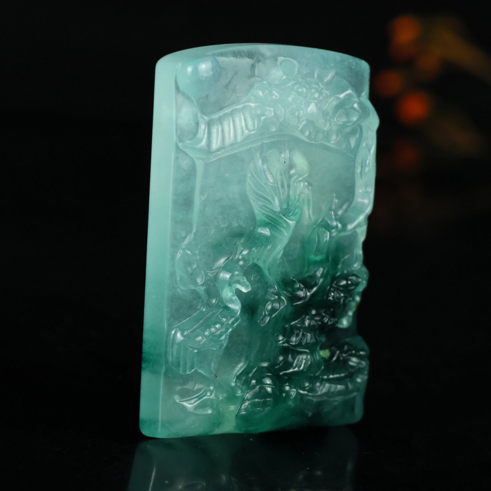 An Exquisite Jadeite Crane Pattern Pendant - 3