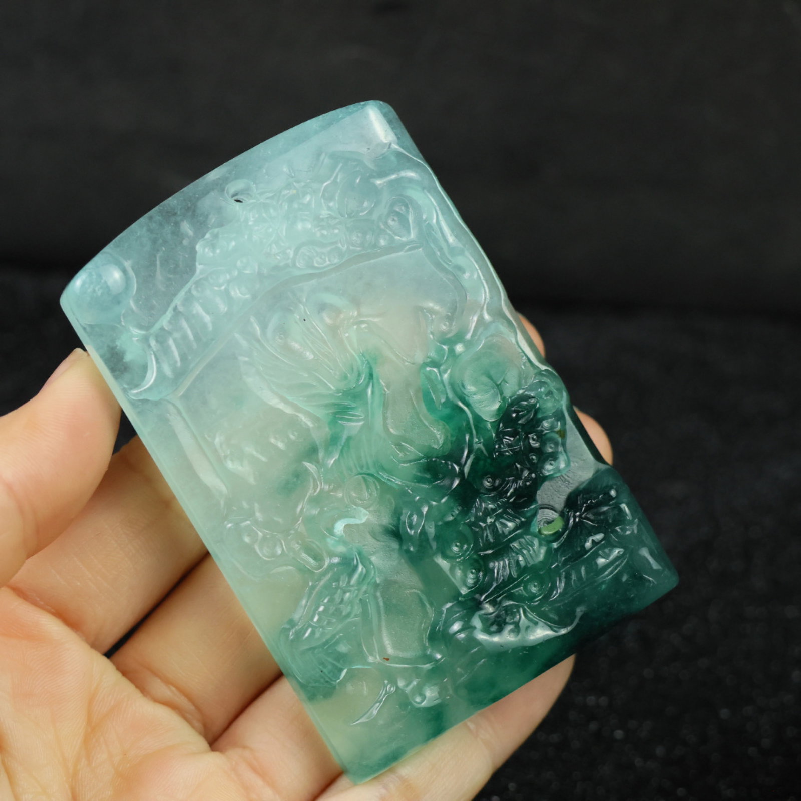 An Exquisite Jadeite Crane Pattern Pendant - 8