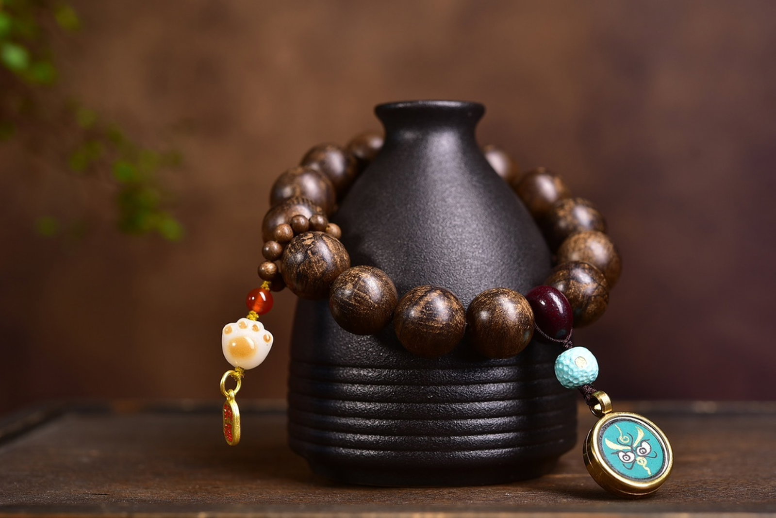 An Exquisite Eaglewood Bracelets - 6