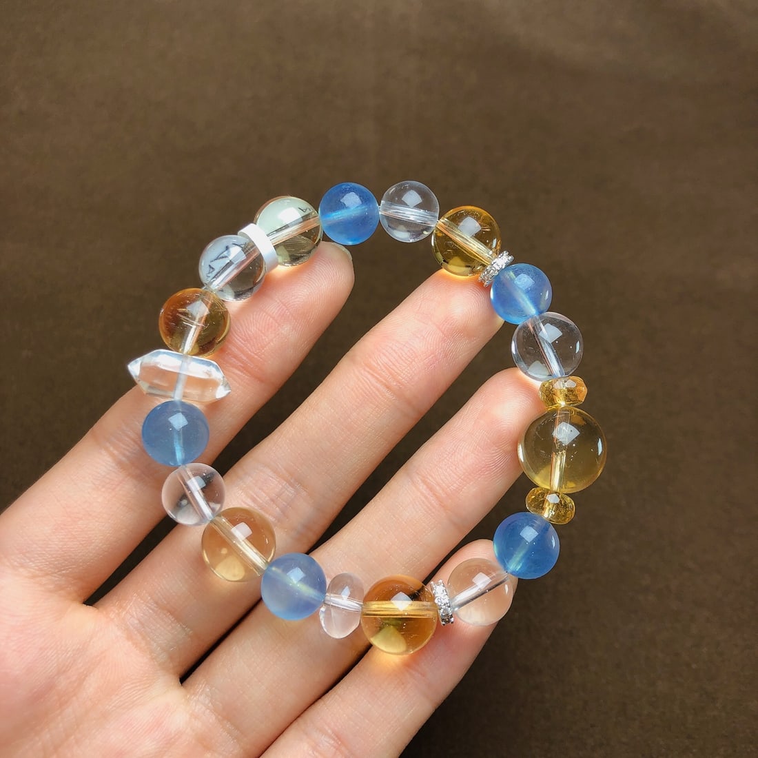 An Exquisite Crystal Aquamarine Bracelets: An Exquisite Crystal Aquamarine Bracelets,Size:9mm,12.7mm,Weight:25g 水晶海蓝宝手串