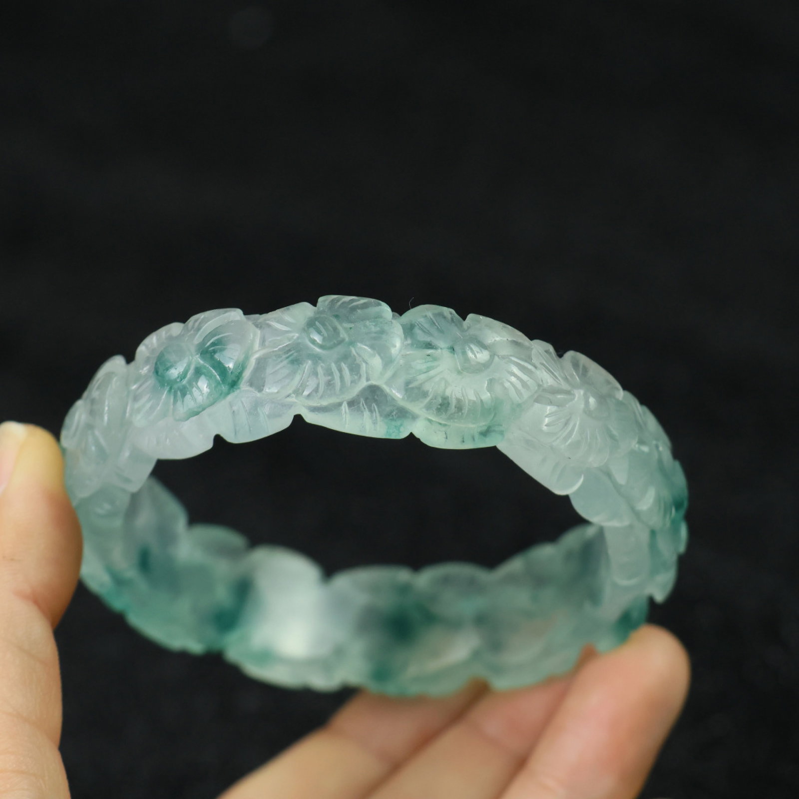 An Exquisite Jadeite Flower Pattern Bracelets - 8