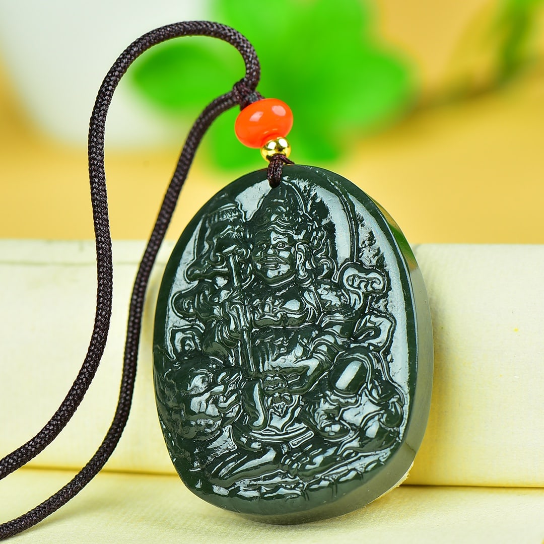 An Exquisite Sapphire Mammon and Fish Pattern Pendant: An Exquisite Sapphire Mammon and Fish Pattern Pendant,Size:37mmx48mm 寓意:吉祥 财源滚滚 招财纳福