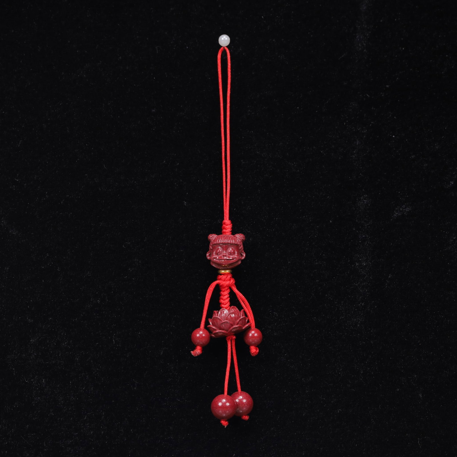 An Exquisite Cinnabar Figure Pattern Pendant: An Exquisite Cinnabar Figure Pattern Pendant, Size:1cmx6cm, Weight:9g 朱砂人物纹挂件