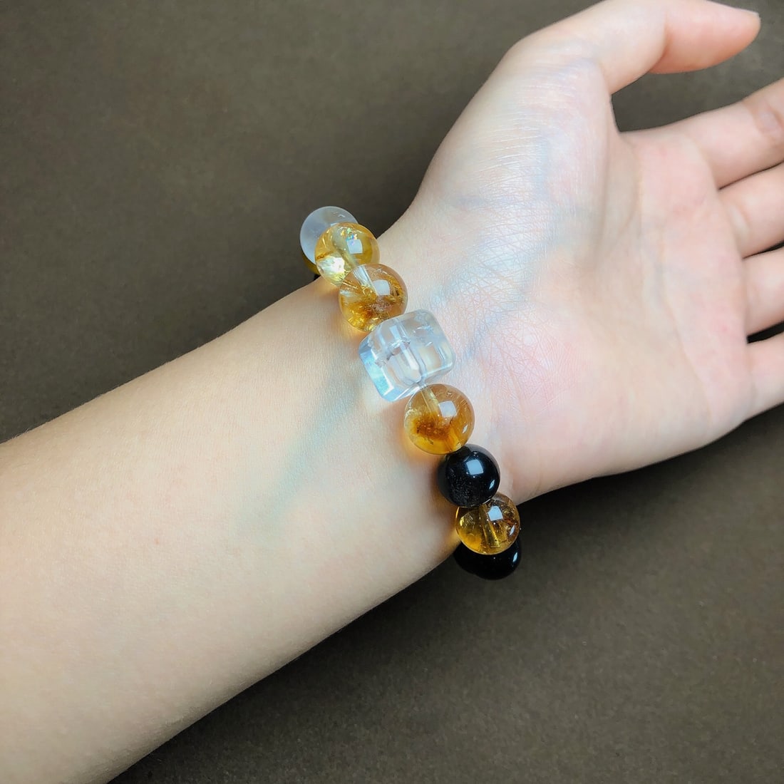An Exquisite Crystal Bracelets - 5